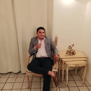 Meet your Posher, Alex